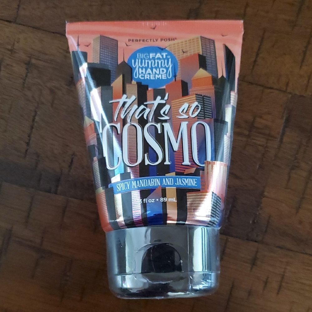 Retired Perfectly Posh - That's So Cosmo Hand Creme